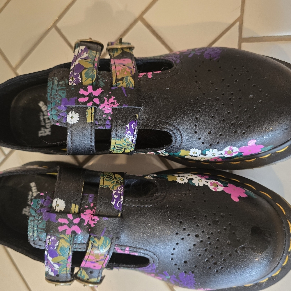 Dr. Martens Black Mary Janes With Flowers - Picture 3 of 4